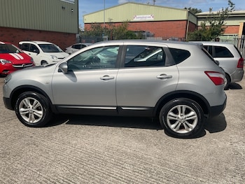 Used Nissan Qashqai 2013 for sale - 79459404: Photo