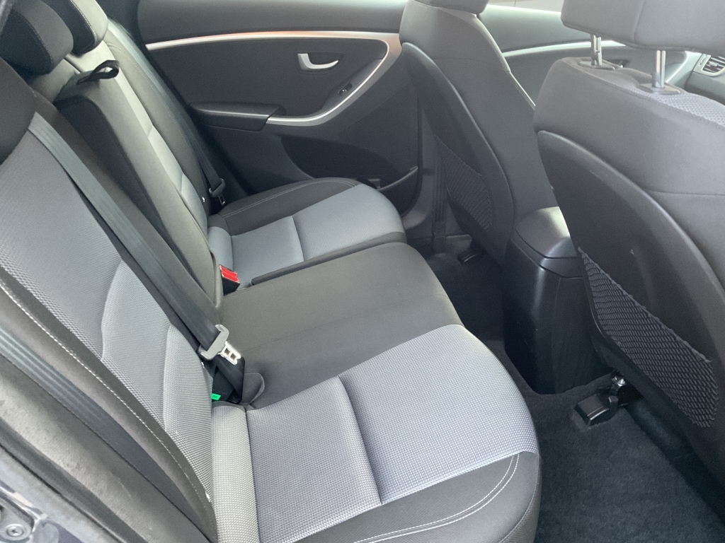 Used Hyundai i30 2017 for sale - 76897251: Photo 16