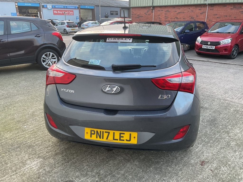 Used Hyundai i30 2017 for sale - 76897251: Photo 4