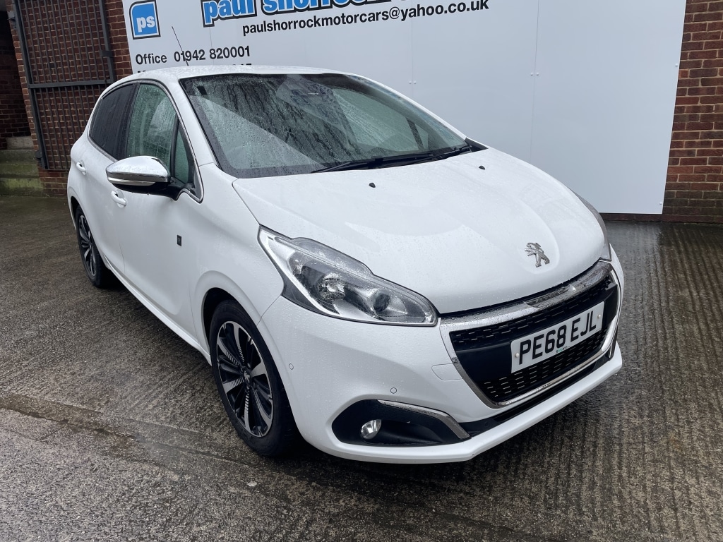 Used Peugeot 208 2018 for sale - 78038492: Photo 2