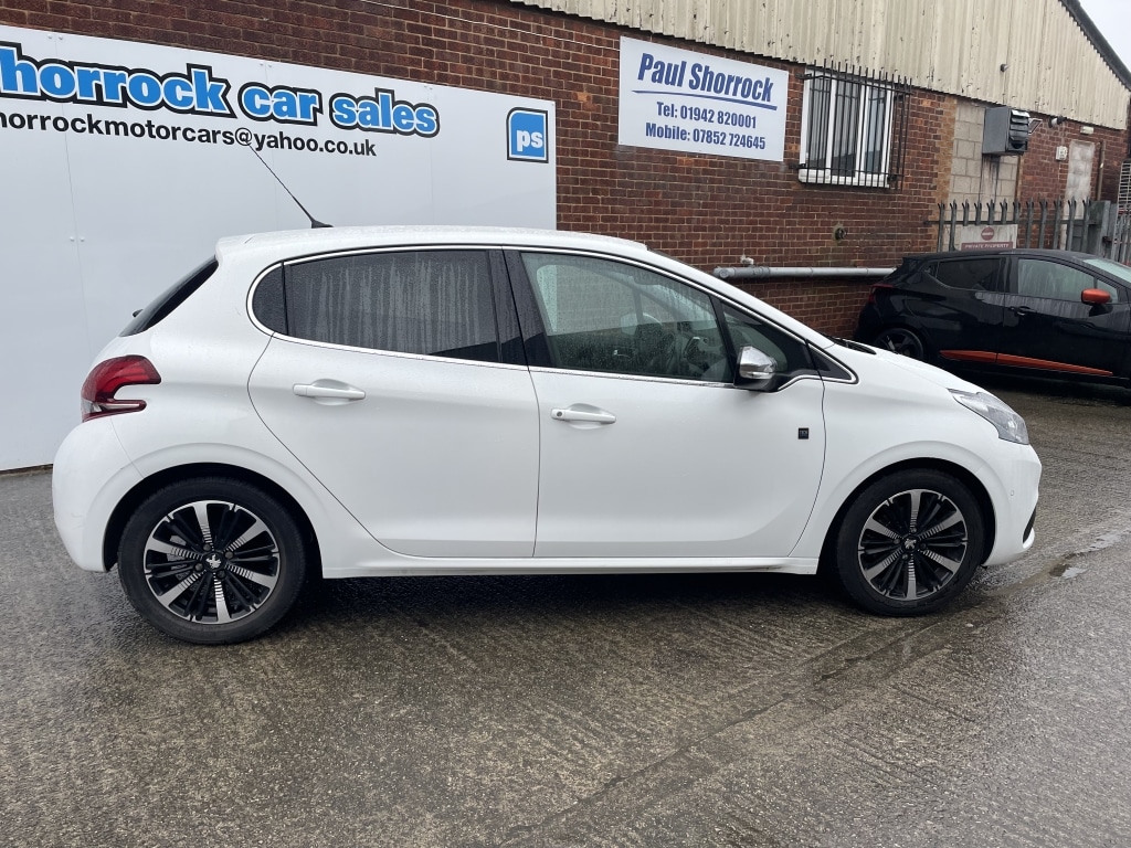 Used Peugeot 208 2018 for sale - 78038492: Photo 8