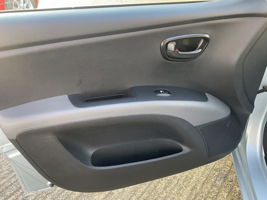 Used Hyundai i10 2012 for sale - 77162408: Photo 21