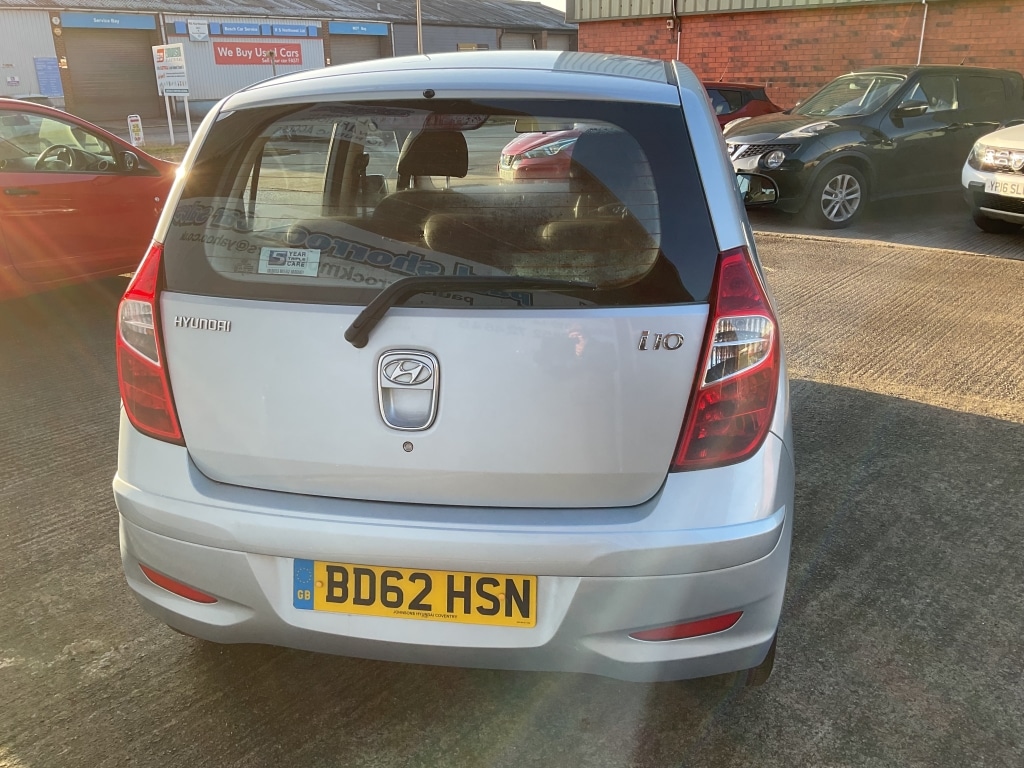 Used Hyundai i10 2012 for sale - 77162408: Photo 4
