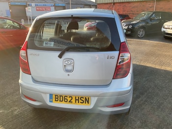 Used Hyundai i10 2012 for sale - 77162408: Photo