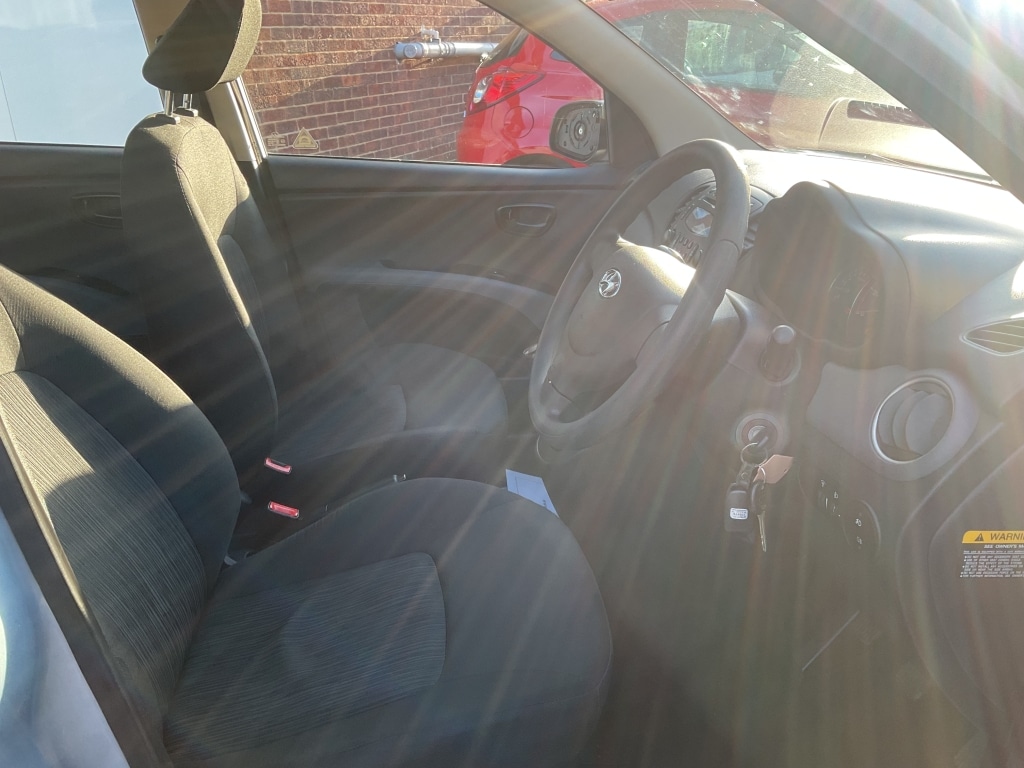 Used Hyundai i10 2012 for sale - 77162408: Photo 6