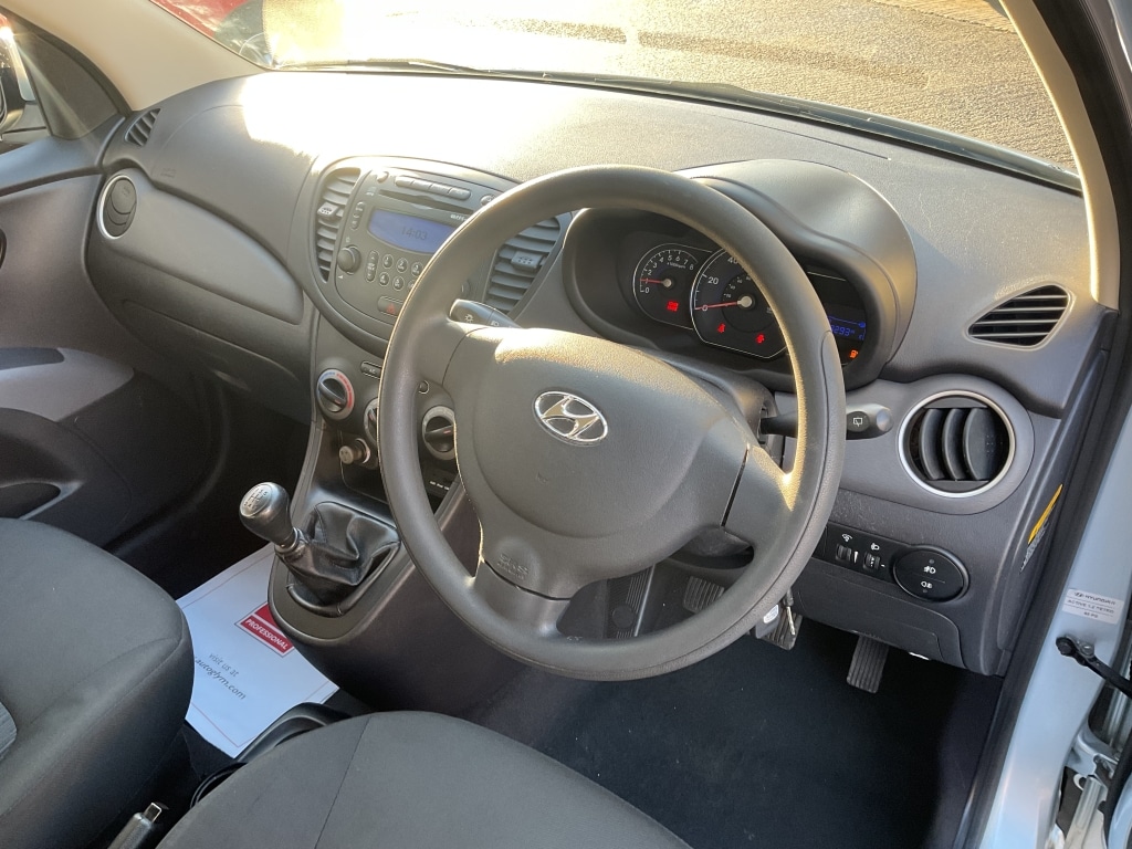 Used Hyundai i10 2012 for sale - 77162408: Photo 7