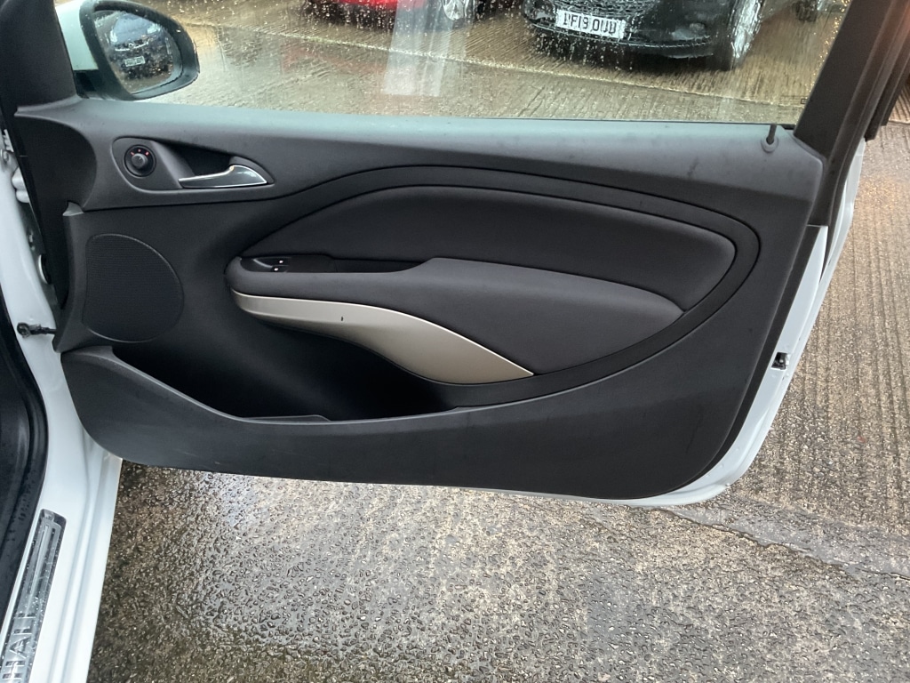 Used Vauxhall ADAM 2014 for sale - 76987100: Photo 17