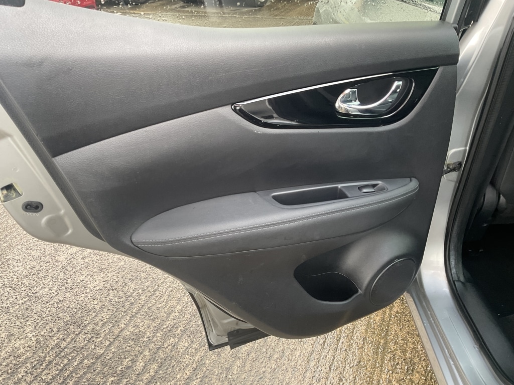 Used Nissan Qashqai 2017 for sale - 77694585: Photo 19