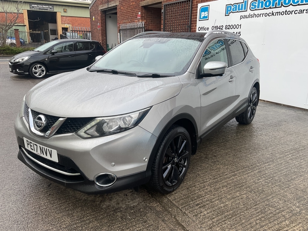 Used Nissan Qashqai 2017 for sale - 77694585: Photo 2