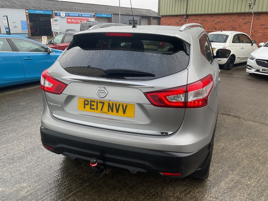 Used Nissan Qashqai 2017 for sale - 77694585: Photo 4