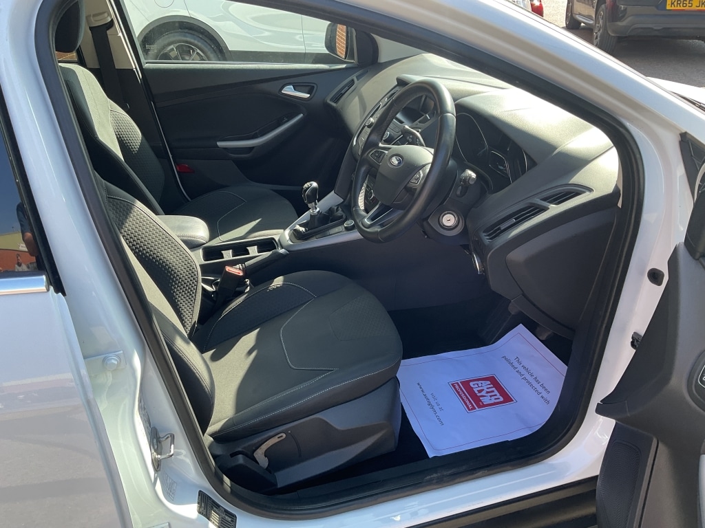 Used Ford Focus 2015 for sale - 78169321: Photo 8