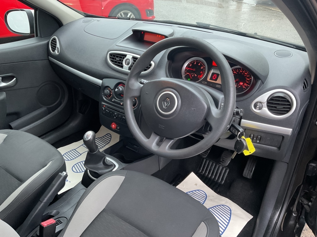 Used Renault Clio 2010 for sale - 77277598: Photo 7
