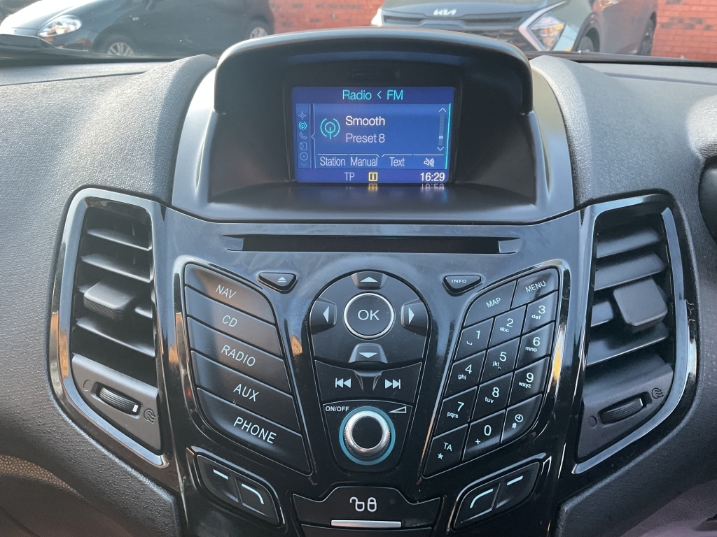 Used Ford Fiesta 2016 for sale - 76631088: Photo 10