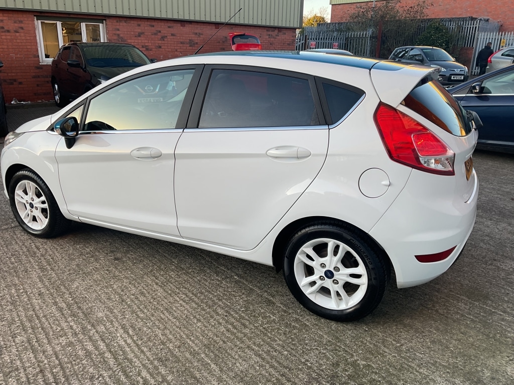 Used Ford Fiesta 2016 for sale - 76631088: Photo 4