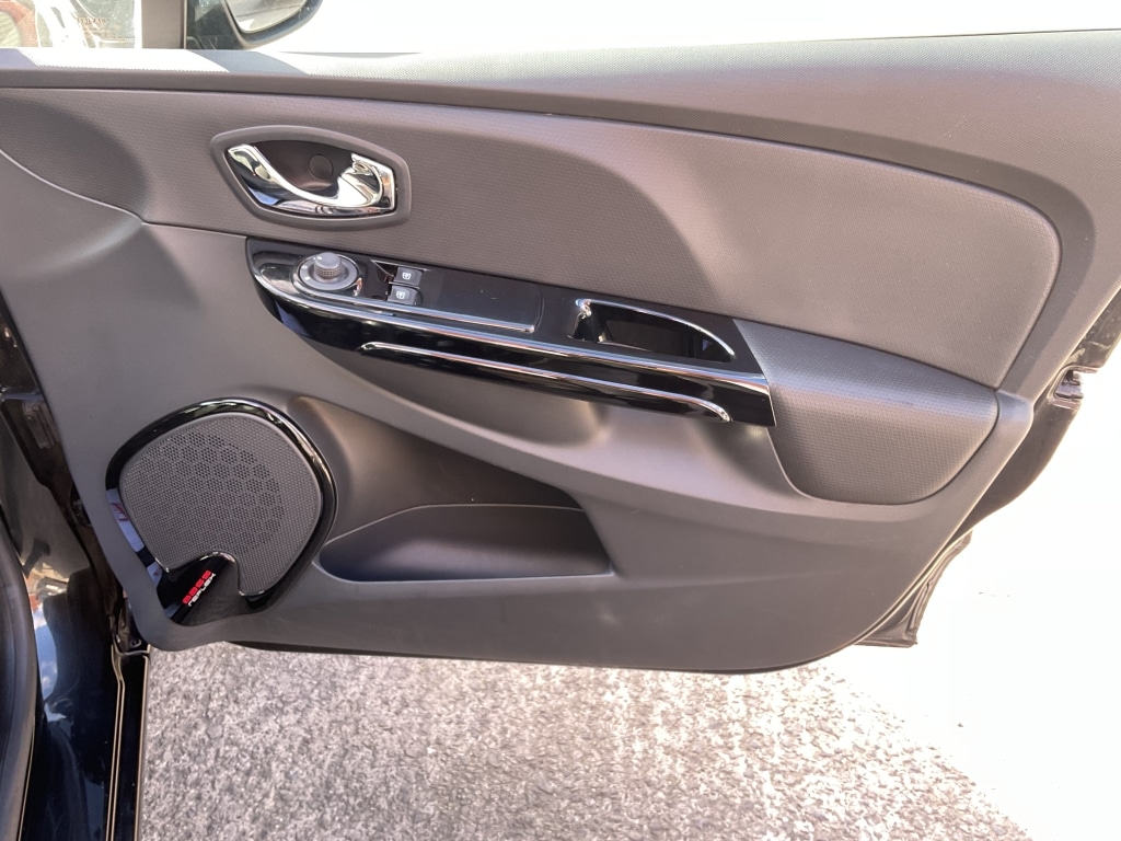 Used Renault Clio 2013 for sale - 77837277: Photo 15