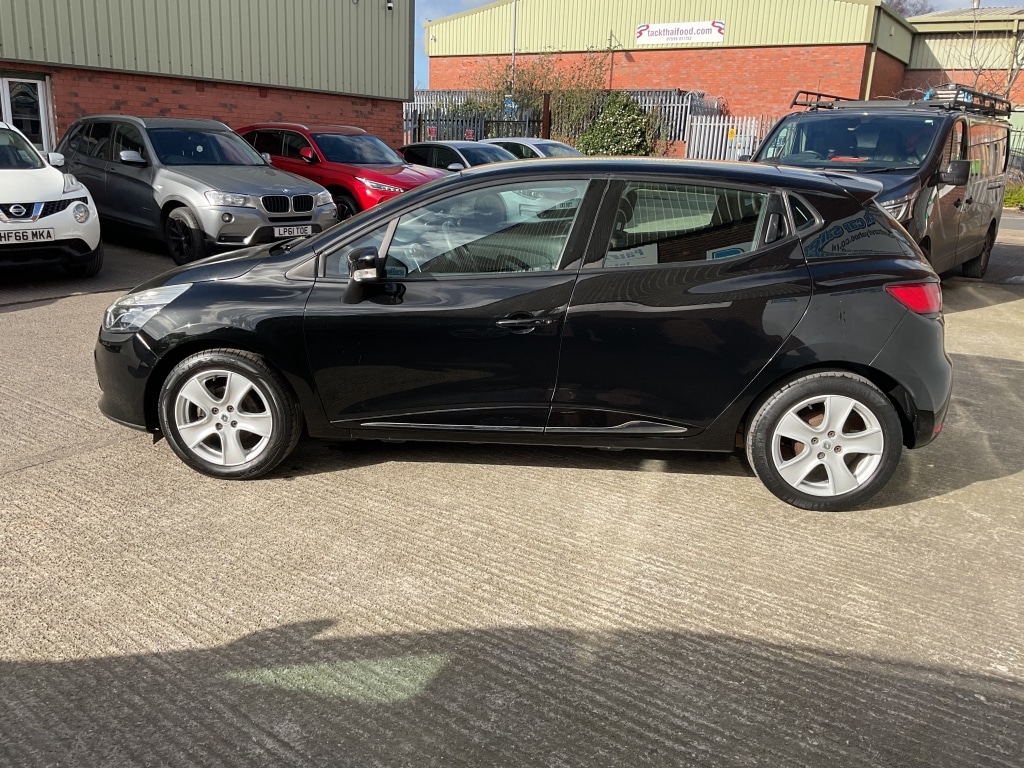 Used Renault Clio 2013 for sale - 77837277: Photo 3