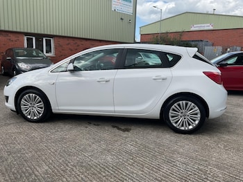 Used Vauxhall Astra 2015 for sale - 78229793: Photo