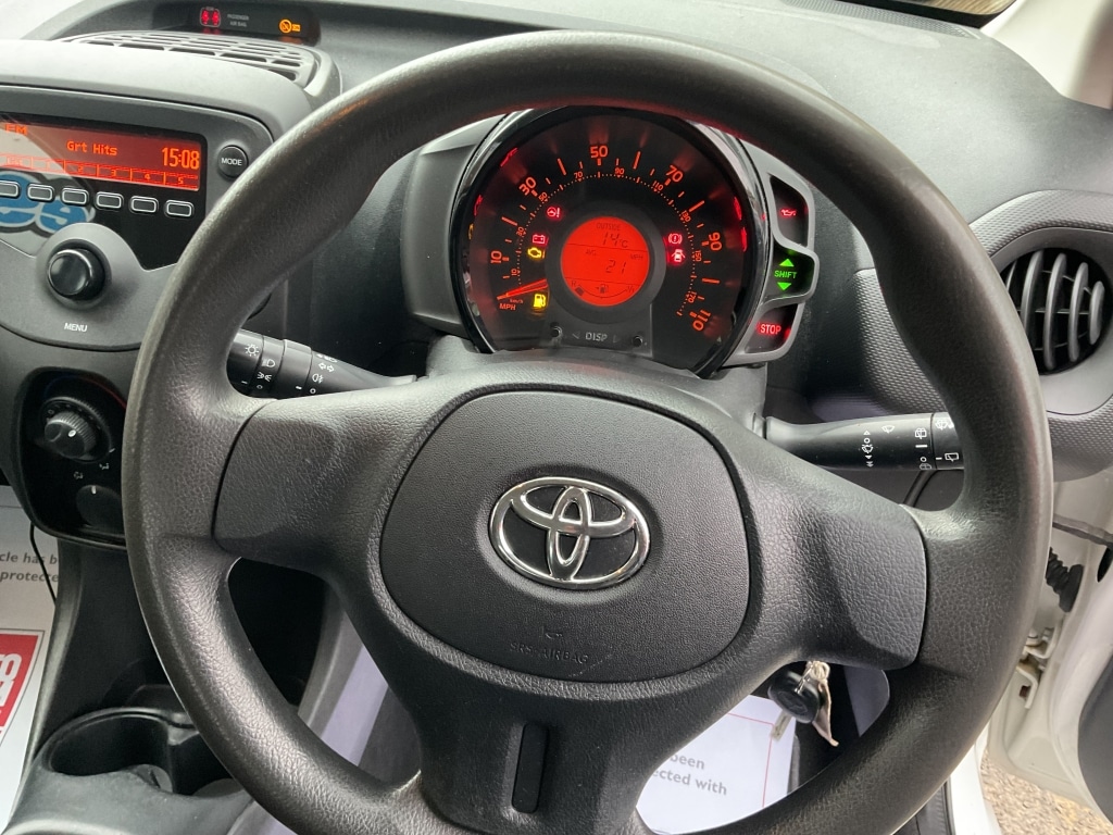 Used Toyota AYGO 2015 for sale - 76548041: Photo 10