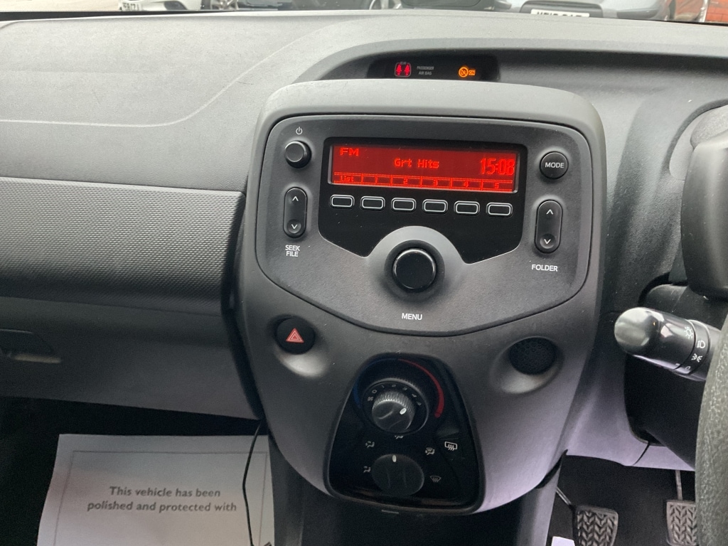 Used Toyota AYGO 2015 for sale - 76548041: Photo 11