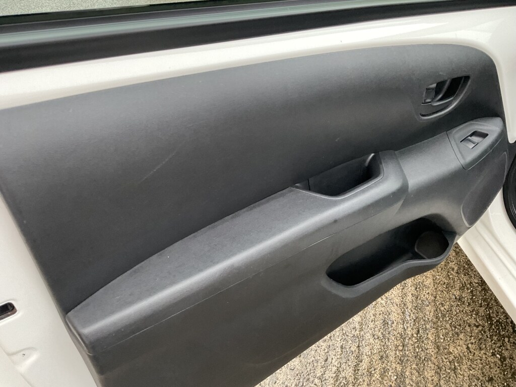 Used Toyota AYGO 2015 for sale - 76548041: Photo 19