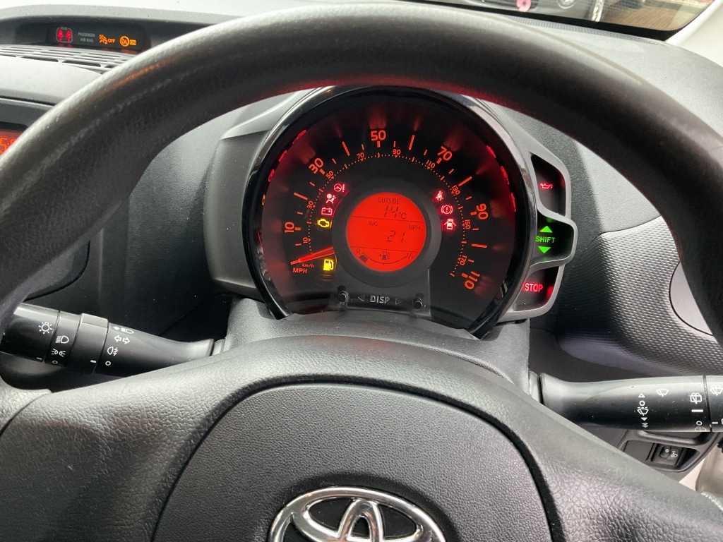 Used Toyota AYGO 2015 for sale - 76548041: Photo 9