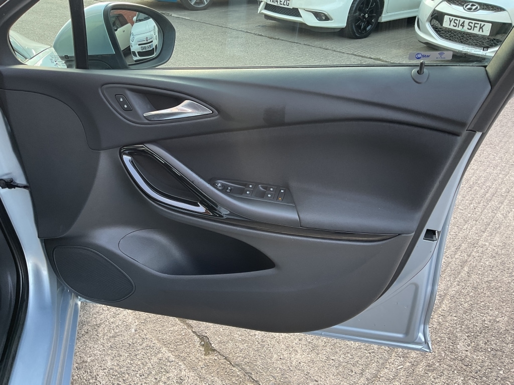 Used Vauxhall Astra 2017 for sale - 77584776: Photo 14
