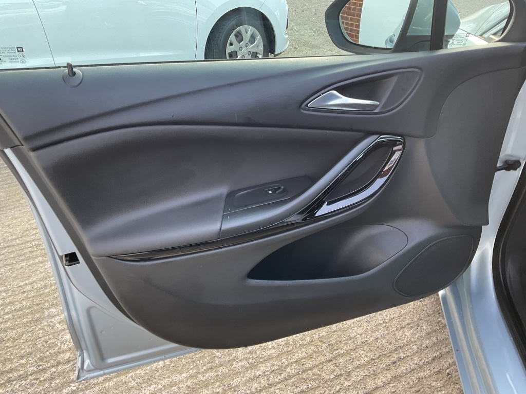 Used Vauxhall Astra 2017 for sale - 77584776: Photo 21