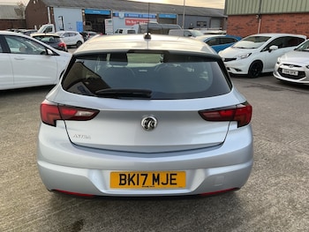 Used Vauxhall Astra 2017 for sale - 77584776: Photo
