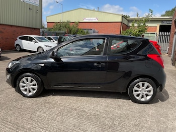 Used Hyundai i20 2015 for sale - 78750950: Photo
