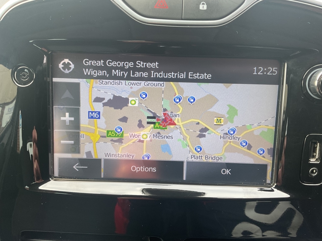 Used Renault Clio 2015 for sale - 77409747: Photo 11