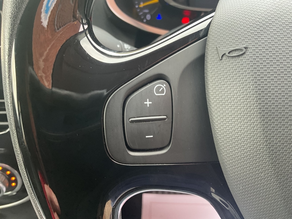 Used Renault Clio 2015 for sale - 77409747: Photo 14