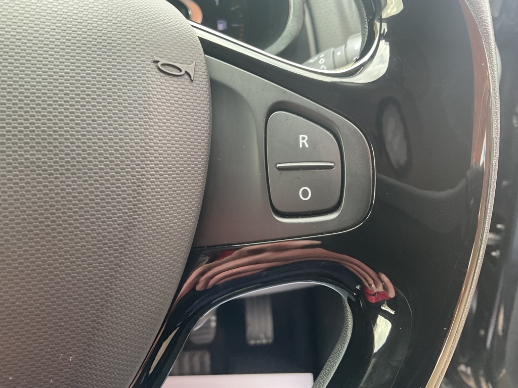 Used Renault Clio 2015 for sale - 77409747: Photo 15