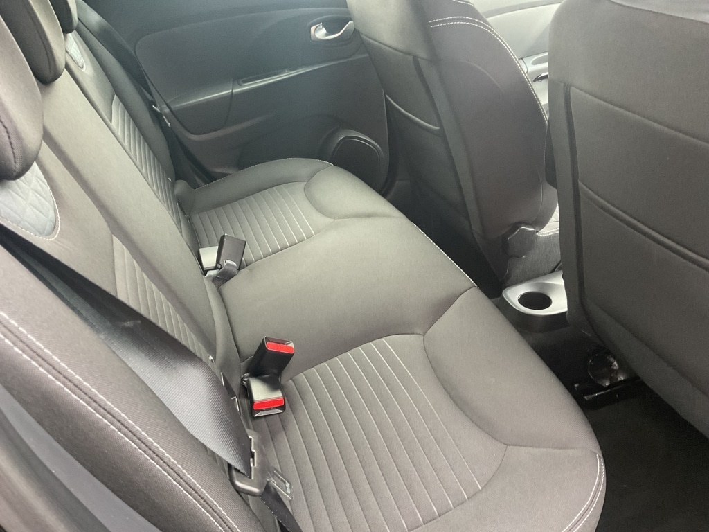 Used Renault Clio 2015 for sale - 77409747: Photo 18