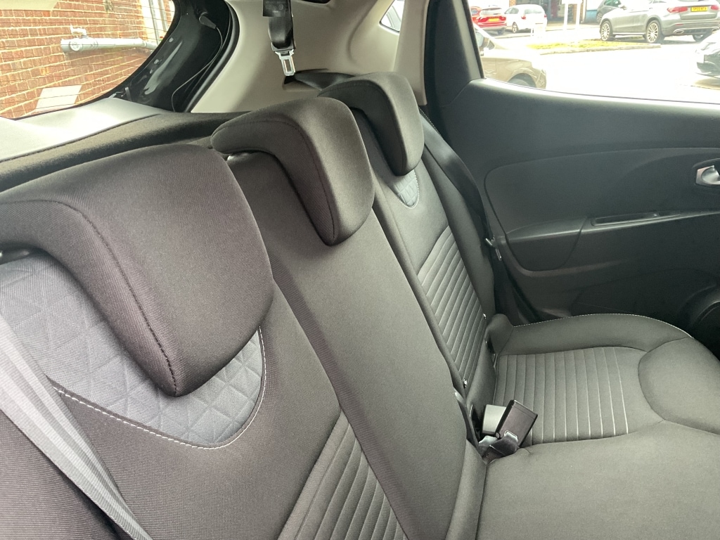 Used Renault Clio 2015 for sale - 77409747: Photo 19