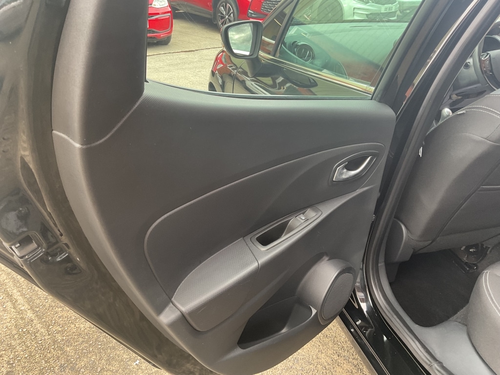 Used Renault Clio 2015 for sale - 77409747: Photo 23