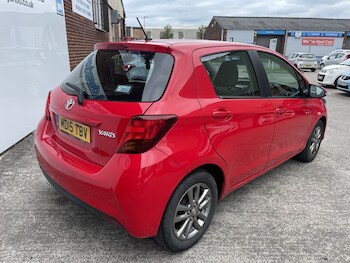 Used Toyota Yaris 2015 for sale - 78480146: Photo