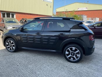 Used Citroen C4 Cactus 2017 for sale - 79620730: Photo