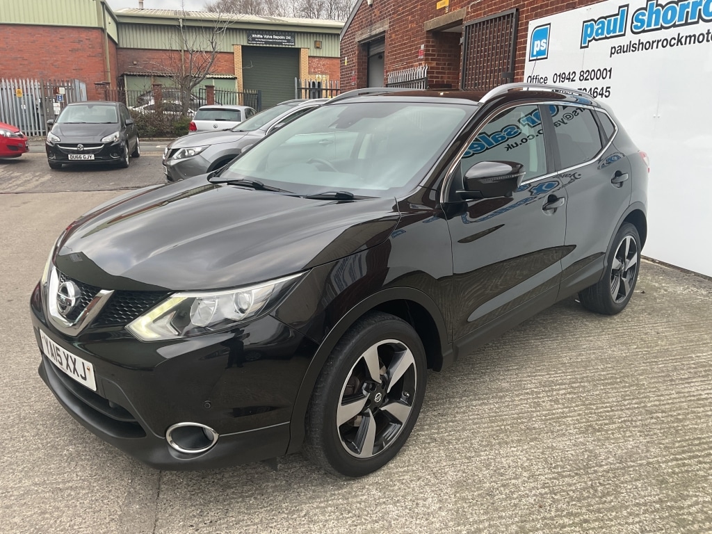 Used Nissan Qashqai 2015 for sale - 77370925: Photo 2