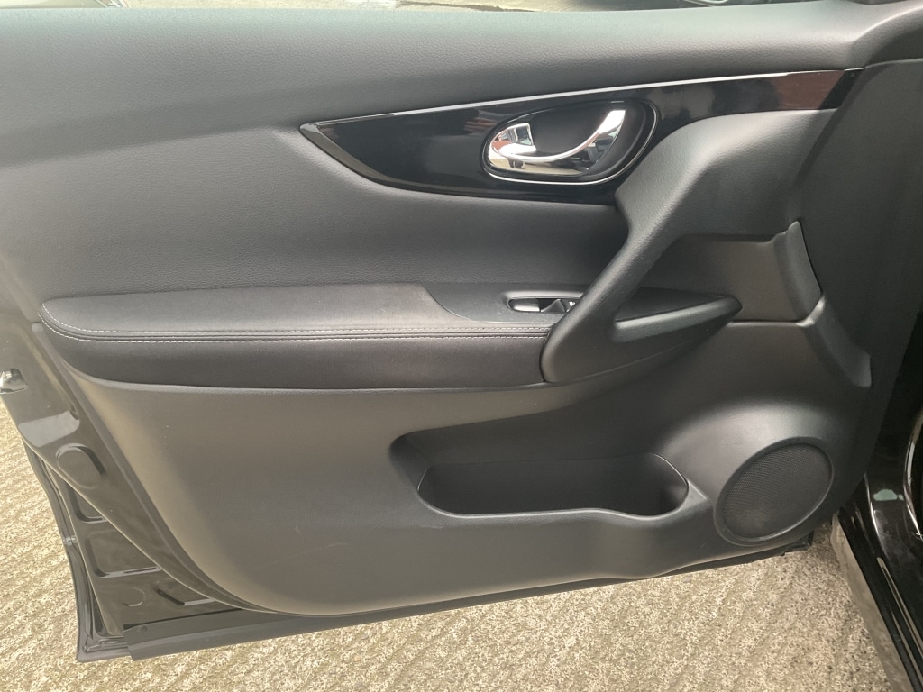 Used Nissan Qashqai 2015 for sale - 77370925: Photo 21