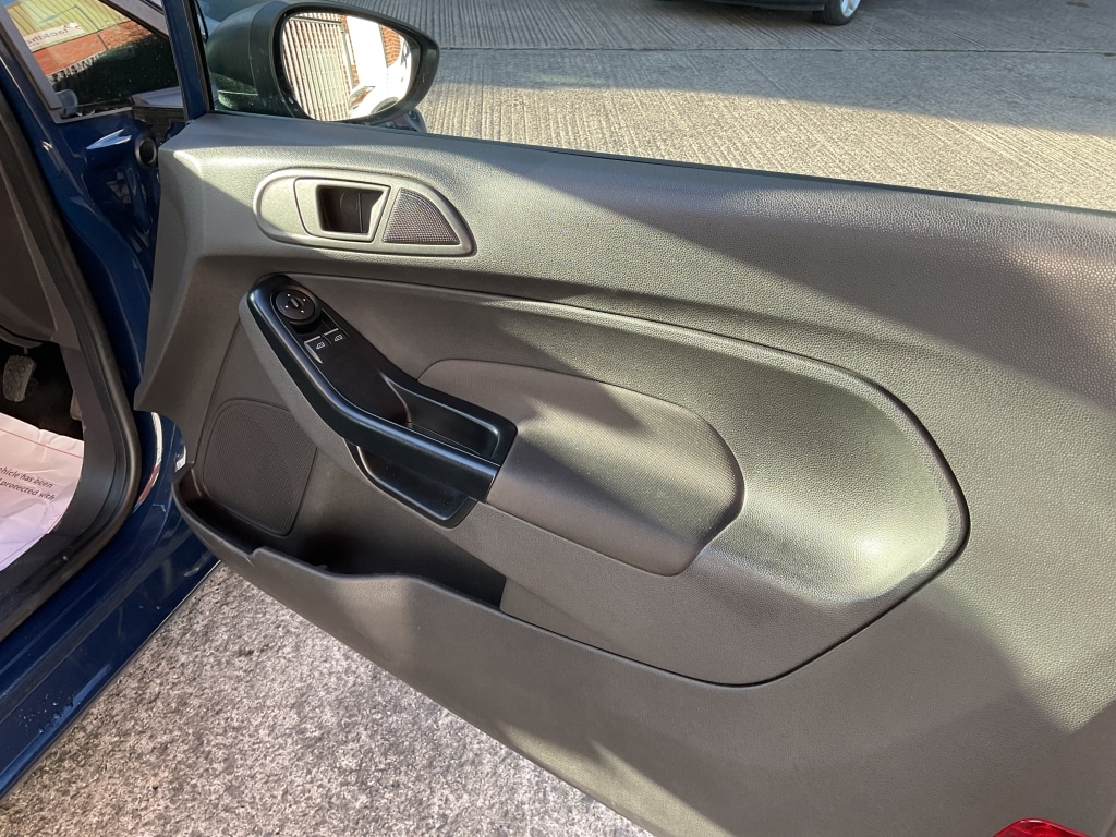 Used Ford Fiesta 2015 for sale - 76376983: Photo 10