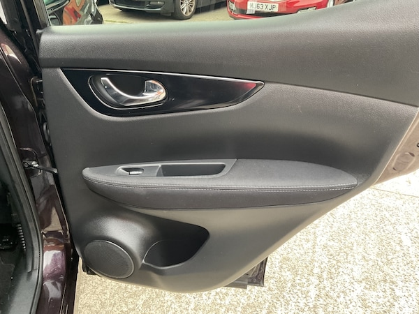 Used Nissan Qashqai 2015 for sale - 76237415: Photo 16