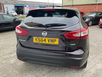 Used Nissan Qashqai 2015 for sale - 76237415: Photo 4