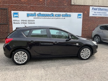 2011 (11) - 1.4 EXCITE 5DR Manual