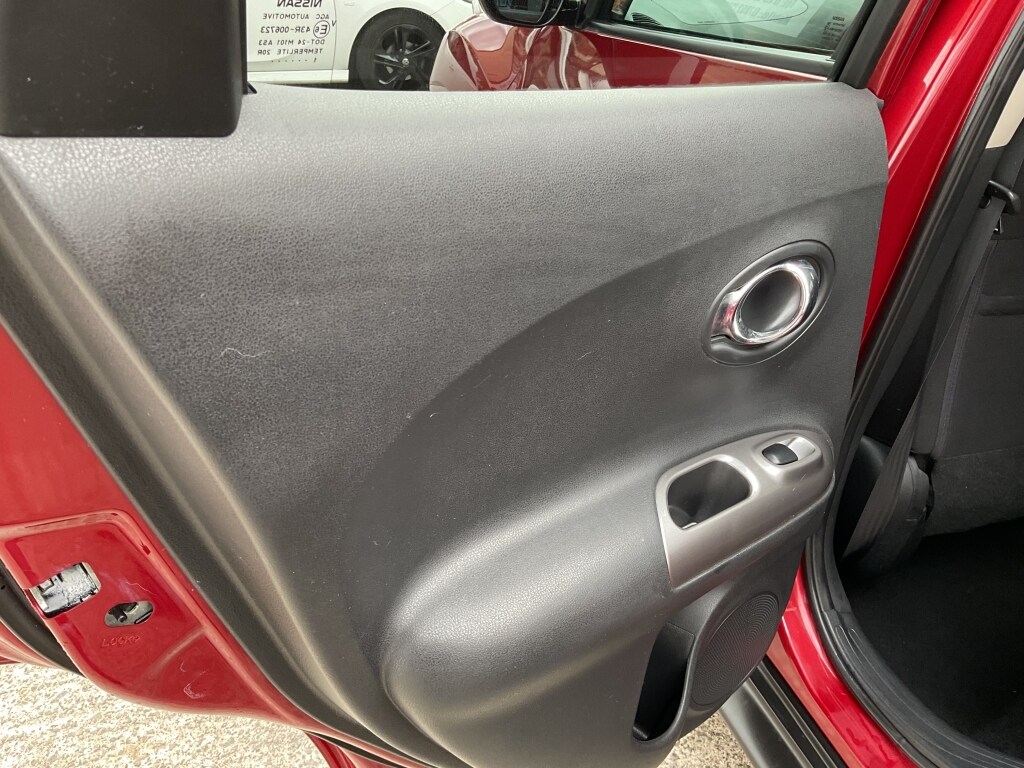 Used Nissan Juke 2011 for sale - 76107520: Photo 35
