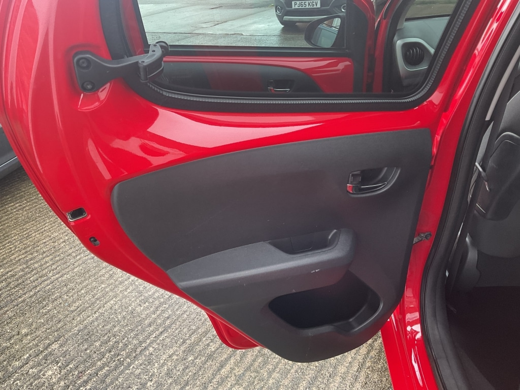 Used Peugeot 108 2017 for sale - 77149727: Photo 19