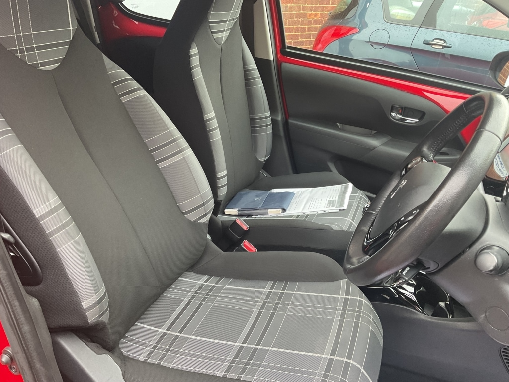 Used Peugeot 108 2017 for sale - 77149727: Photo 8