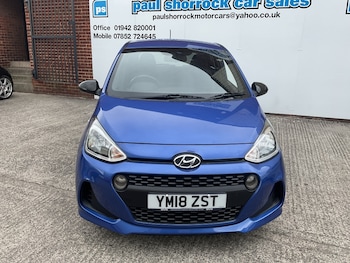 Used Hyundai i10 2018 for sale - 79347385: Photo