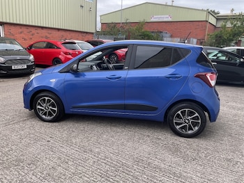 Used Hyundai i10 2018 for sale - 79347385: Photo