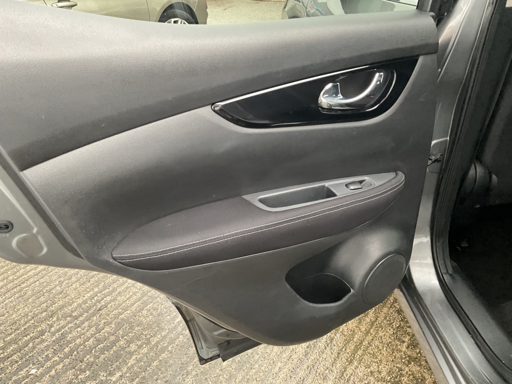 Used Nissan Qashqai 2016 for sale - 77289405: Photo 22