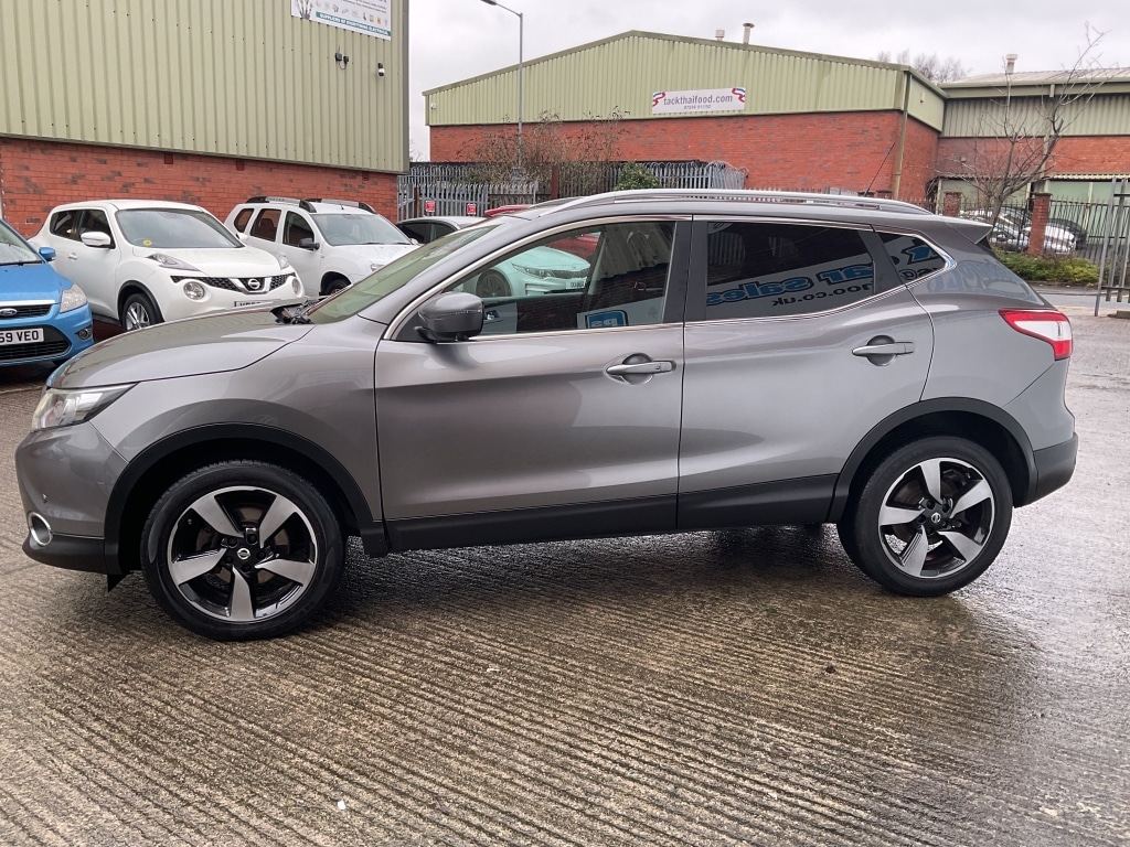 Used Nissan Qashqai 2016 for sale - 77289405: Photo 3